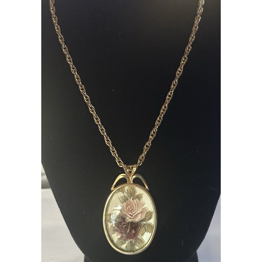 Vintage Floral Rose Pendant Necklace Gold Tone Oval Cabochon Cottagecore
